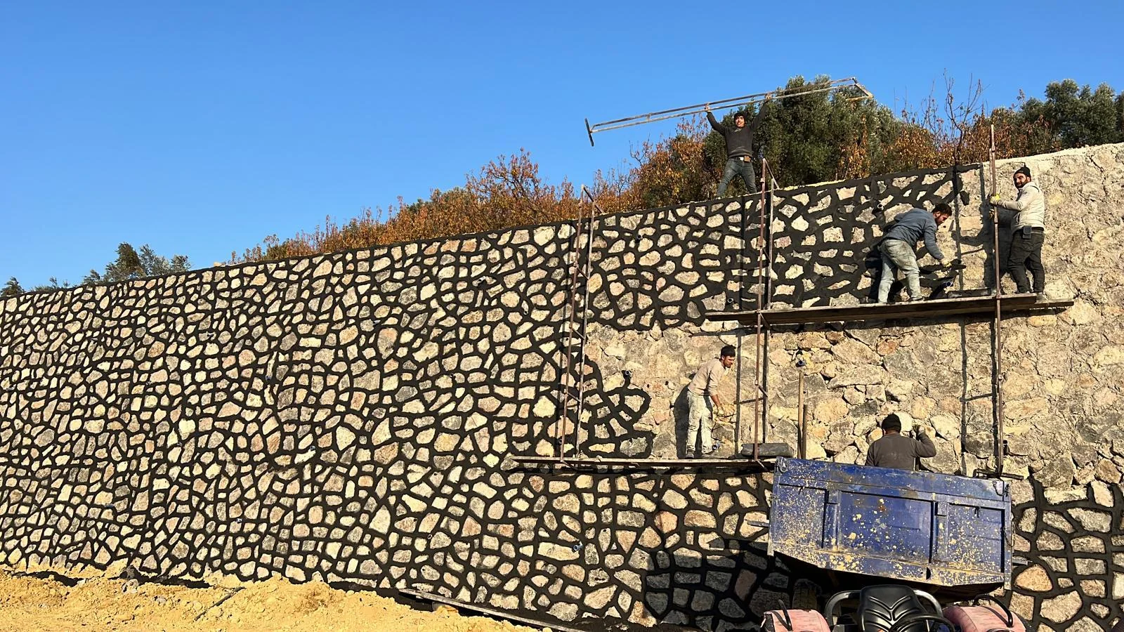 İzmir istinat duvarı yapım çalışması